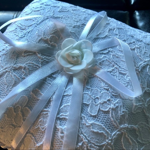 Wedding Pillow for Rings - Picture 2 of 3
